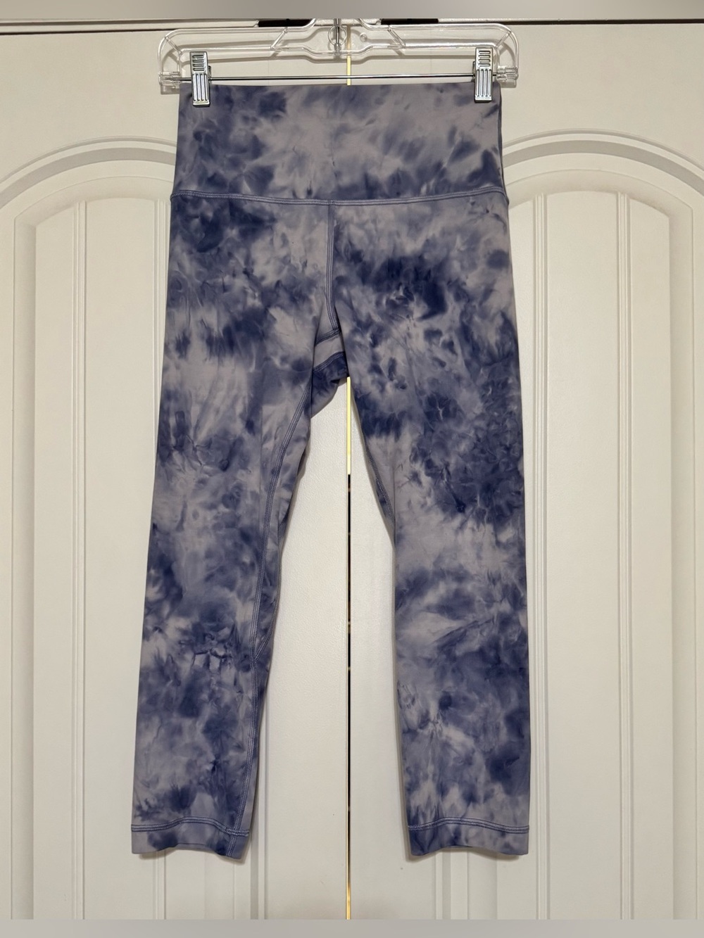 Lululemon Align Crop 21" in Diamond Dye
Diamond Dye Iced Iris Peri Purple Size 6